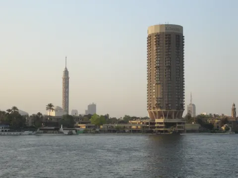 نهر النيل وبرج القاهرة