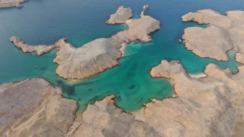 شواطئ وجزر بندر الخيران في مسقط